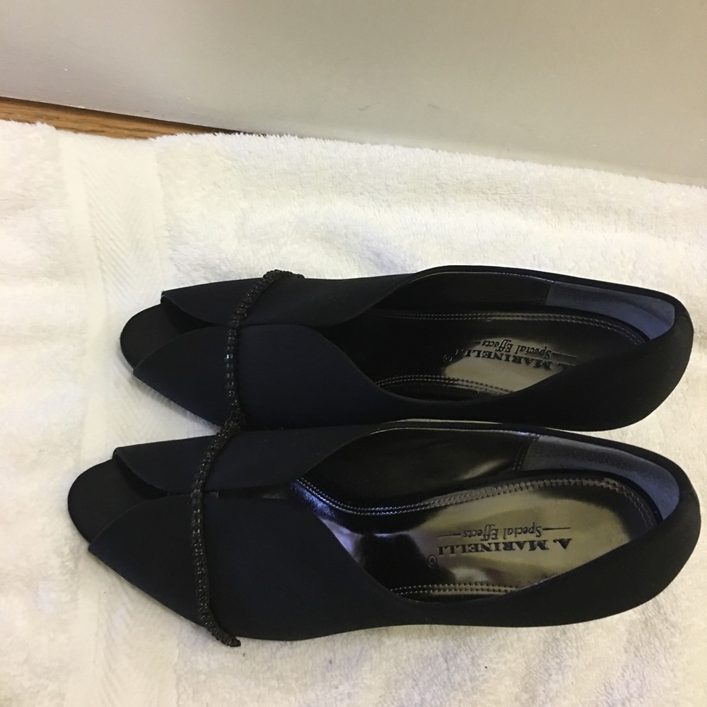 Shoe